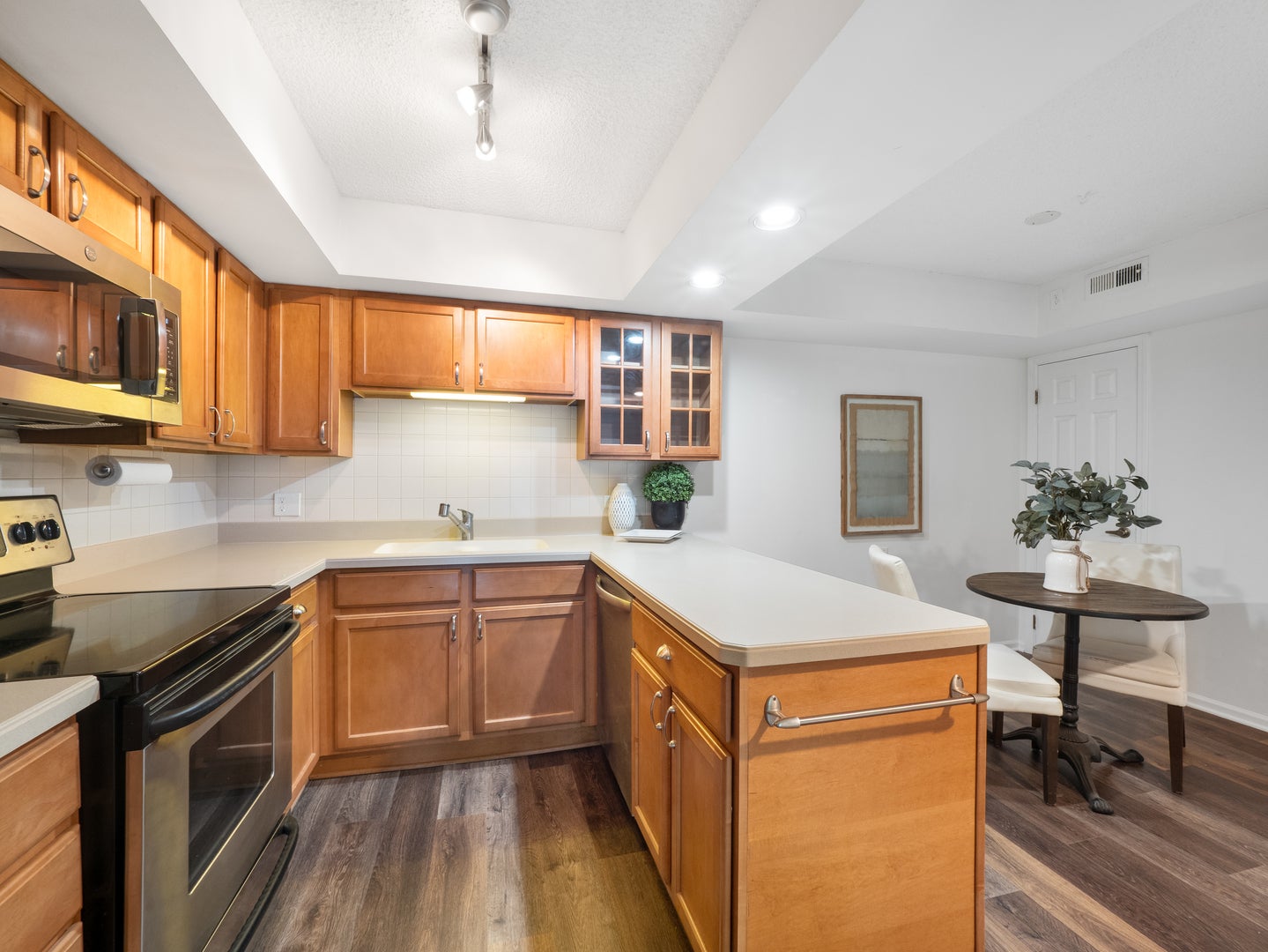 706 Waukegan Road C-203