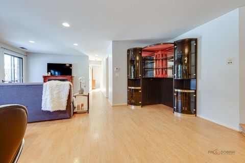 Tiny photo for 1025 Cottonwood Court #1B, Wheeling, IL 60090 (MLS # 12552234)