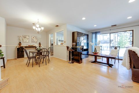 Tiny photo for 1025 Cottonwood Court #1B, Wheeling, IL 60090 (MLS # 12552234)