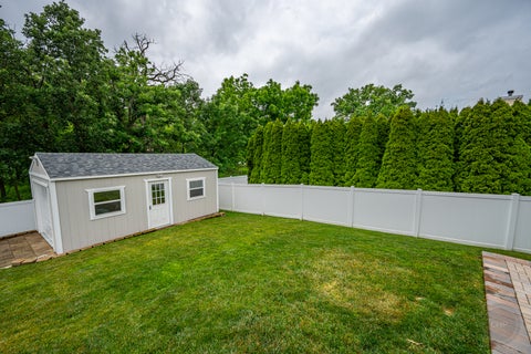 Tiny photo for 580 Hamilton Lane, North Aurora, IL 60542 (MLS # 12664143)