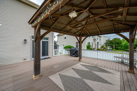 Tiny photo for 580 Hamilton Lane, North Aurora, IL 60542 (MLS # 12664143)