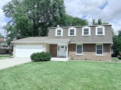 Photo of 1581 Groton Lane, Wheaton, IL 60189 (MLS # 12497871) Photo of 1581 Groton Lane, Wheaton, IL 60189 (MLS # 12497871)