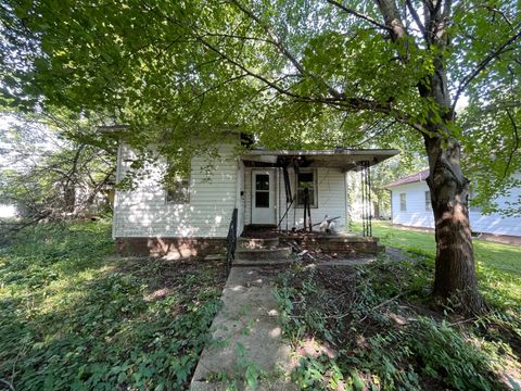 Tiny photo for 608 S Elm Street, Villa Grove, IL 61956 (MLS # 12336108)