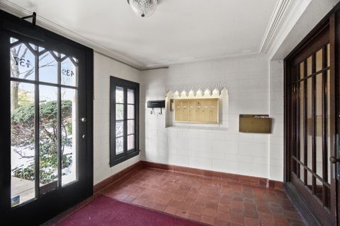 Tiny photo for 439 Ridge Avenue #2, Evanston, IL 60202 (MLS # 12486484)