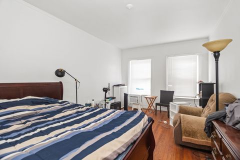 Tiny photo for 439 Ridge Avenue #2, Evanston, IL 60202 (MLS # 12486484)
