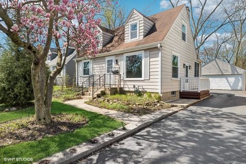 Tiny photo for 1552 McCraren Road, Highland Park, IL 60035 (MLS # 12495698)