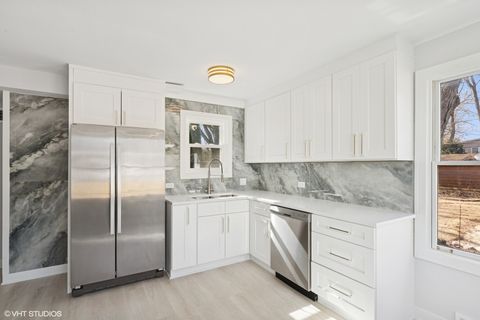 Tiny photo for 1552 McCraren Road, Highland Park, IL 60035 (MLS # 12495698)