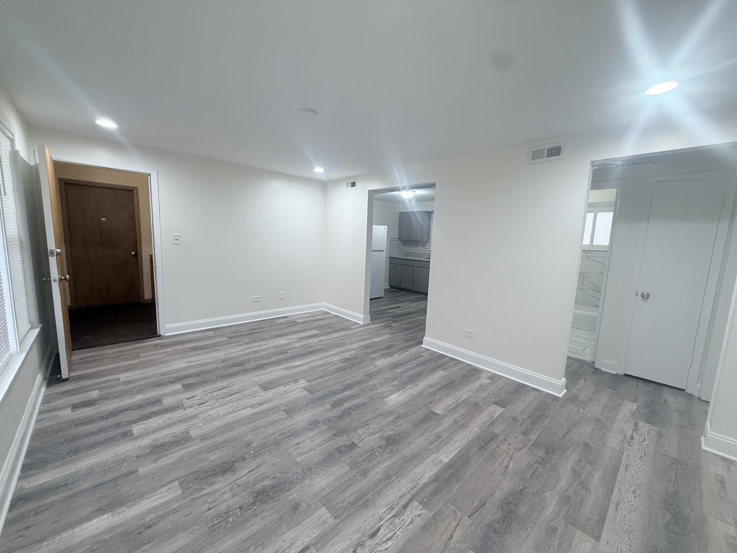 11137 S Emerald Avenue 2N