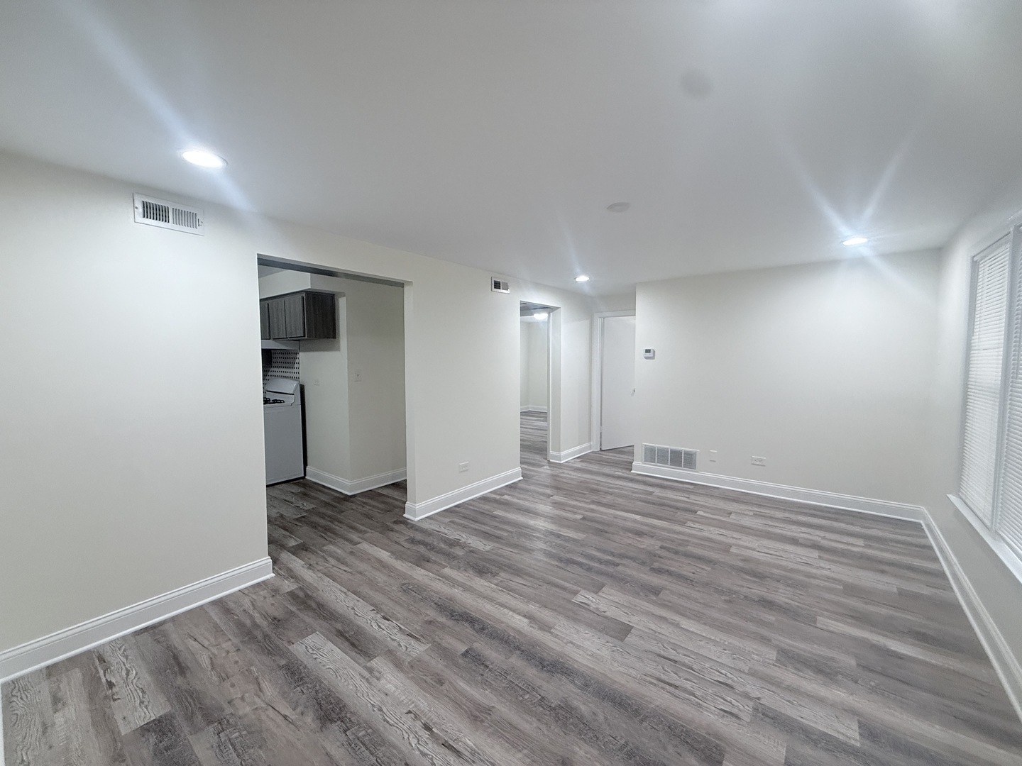 11137 S Emerald Avenue 2N