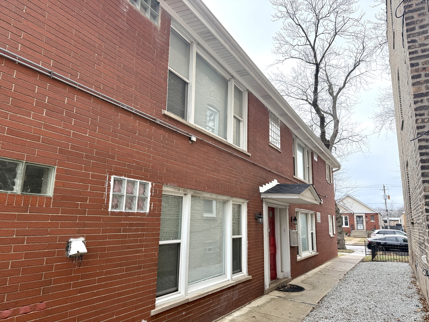 11137 S Emerald Avenue 2N