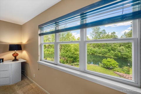 Tiny photo for 16820 W Serranda Drive, Libertyville, IL 60048 (MLS # 12673976)