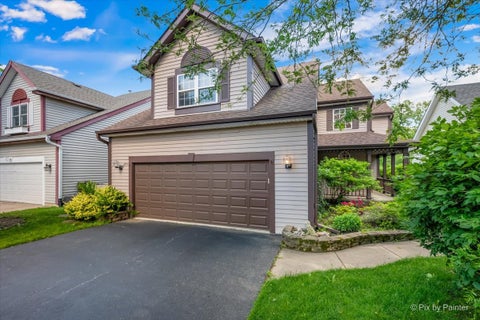 Photo of 16820 W Serranda Drive, Libertyville, IL 60048 (MLS # 12673976)
