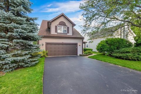 Tiny photo for 16820 W Serranda Drive, Libertyville, IL 60048 (MLS # 12673976)