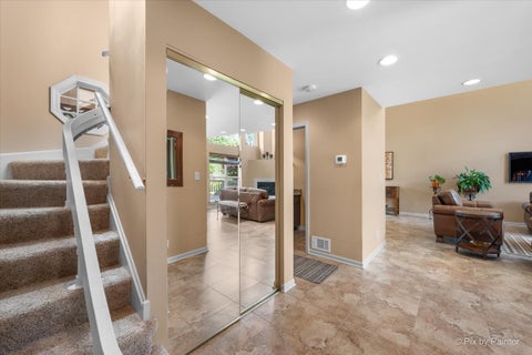Tiny photo for 16820 W Serranda Drive, Libertyville, IL 60048 (MLS # 12673976)