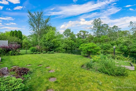 Tiny photo for 16820 W Serranda Drive, Libertyville, IL 60048 (MLS # 12673976)