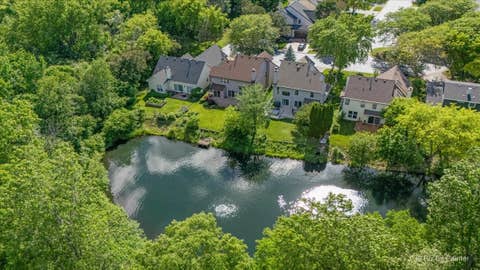 Tiny photo for 16820 W Serranda Drive, Libertyville, IL 60048 (MLS # 12673976)