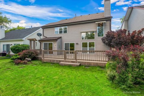 Tiny photo for 16820 W Serranda Drive, Libertyville, IL 60048 (MLS # 12673976)