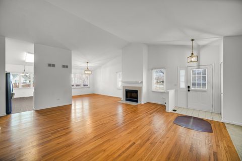 Tiny photo for 12 Iliad Drive, Tinley Park, IL 60477 (MLS # 12530908)