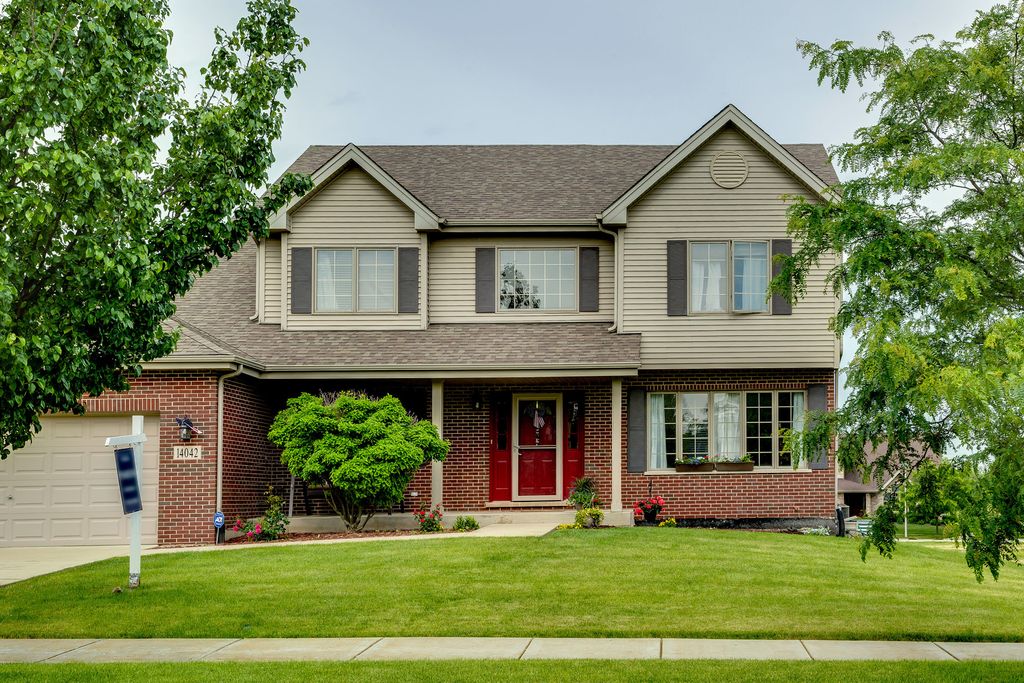 Photo for 14042 Churchill Drive, Homer Glen, IL 60491 (MLS # 12504522)