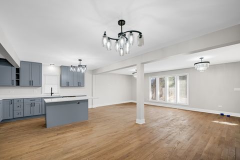 Tiny photo for 1950 Monroe Avenue, Glenview, IL 60025 (MLS # 12616340)