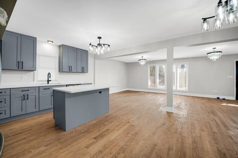 Tiny photo for 1950 Monroe Avenue, Glenview, IL 60025 (MLS # 12616340)