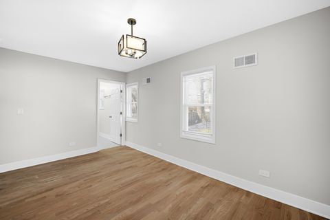 Tiny photo for 1950 Monroe Avenue, Glenview, IL 60025 (MLS # 12616340)