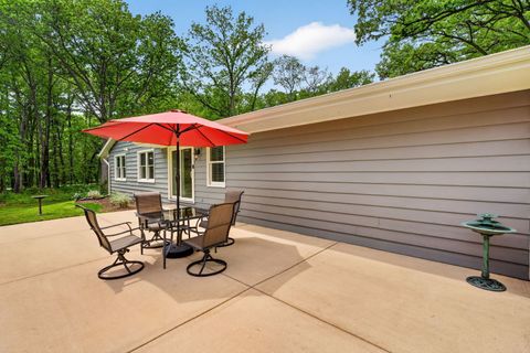 Tiny photo for 43W239 Hazelwood Trail, St. Charles, IL 60175 (MLS # 12643596)