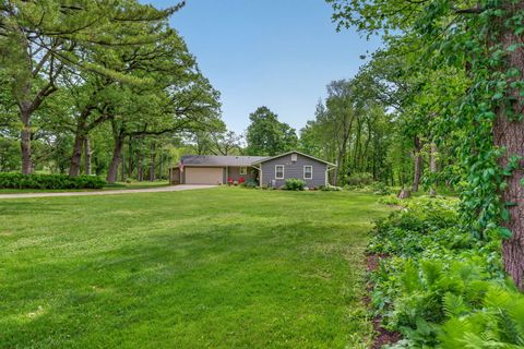 Tiny photo for 43W239 Hazelwood Trail, St. Charles, IL 60175 (MLS # 12643596)