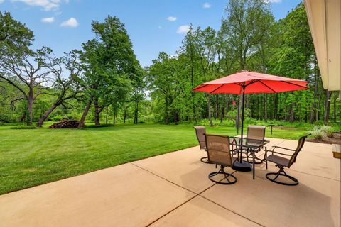 Tiny photo for 43W239 Hazelwood Trail, St. Charles, IL 60175 (MLS # 12643596)