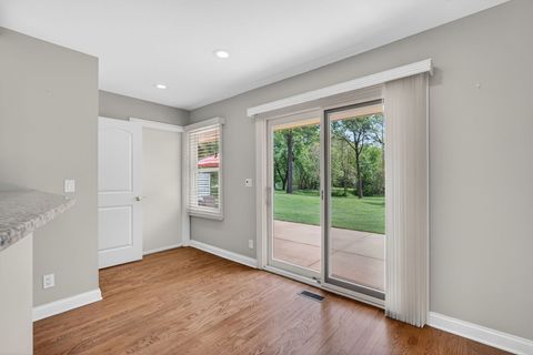 Tiny photo for 43W239 Hazelwood Trail, St. Charles, IL 60175 (MLS # 12643596)