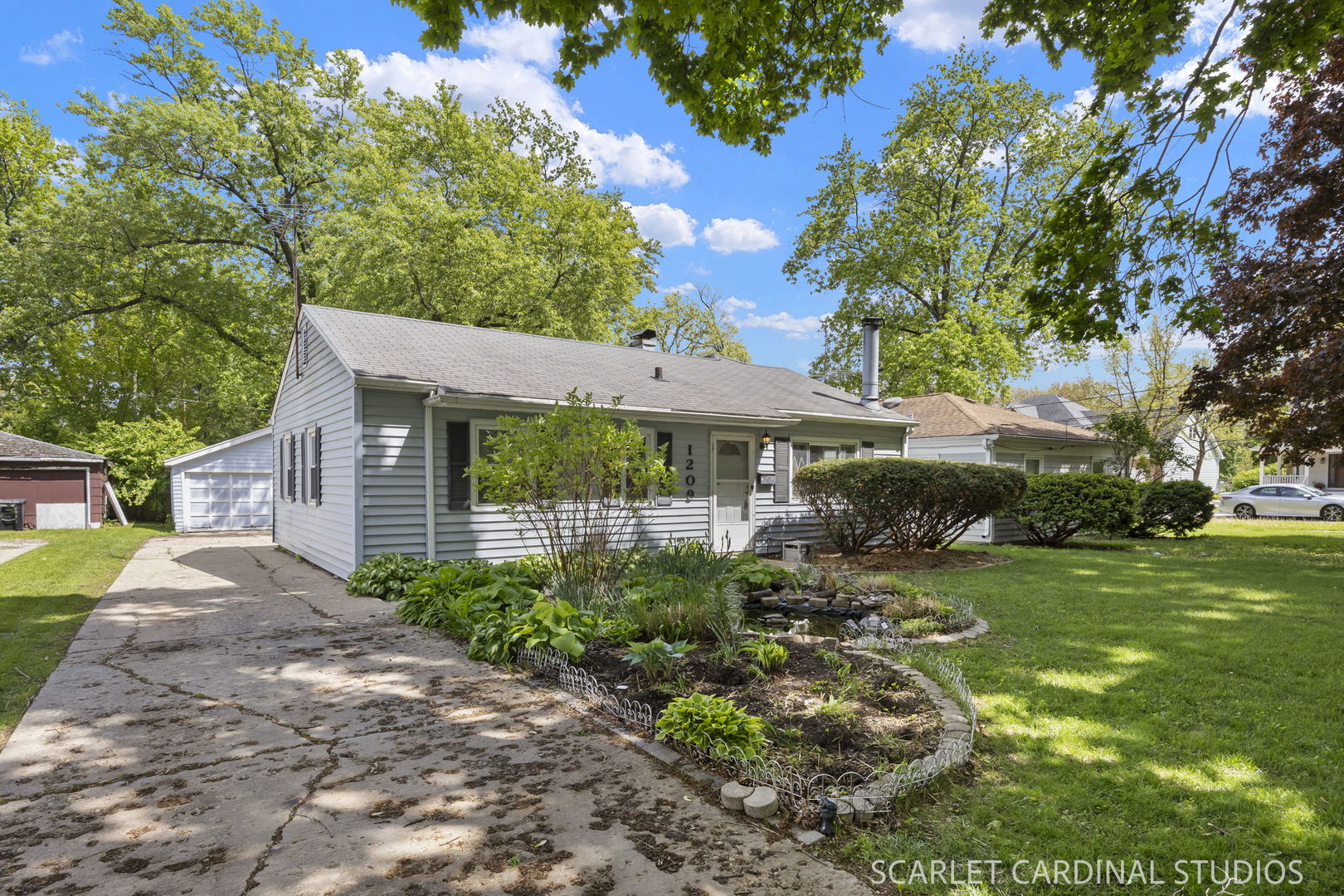 1209 Fischer Street