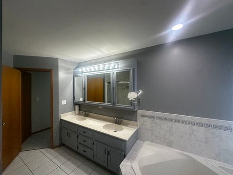 Tiny photo for 9003 Milford Court, Hickory Hills, IL 60457 (MLS # 12490126)