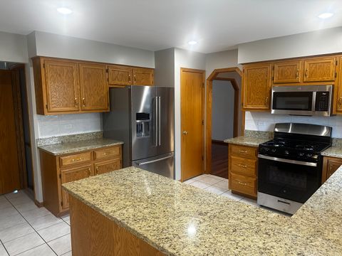 Tiny photo for 9003 Milford Court, Hickory Hills, IL 60457 (MLS # 12490126)