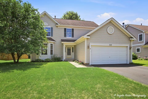 Photo of 317 Talismon Drive, Crystal Lake, IL 60012 (MLS # 12745145)