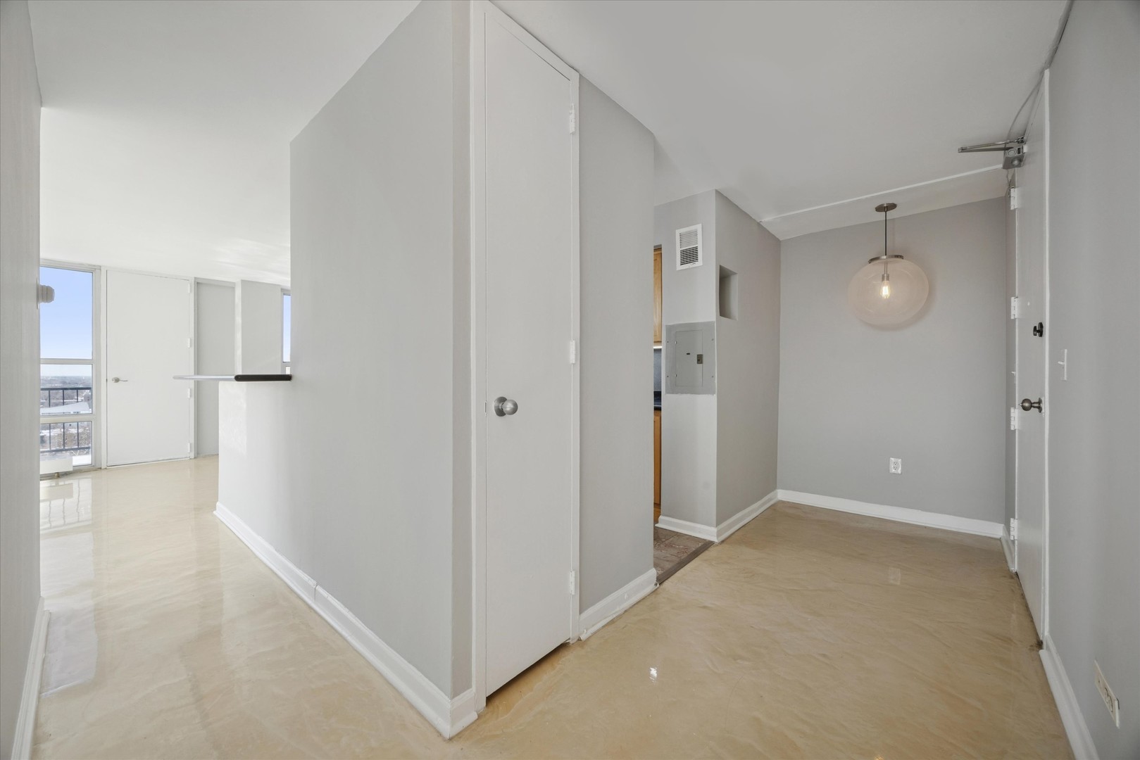 6730 S South Shore Drive 1604