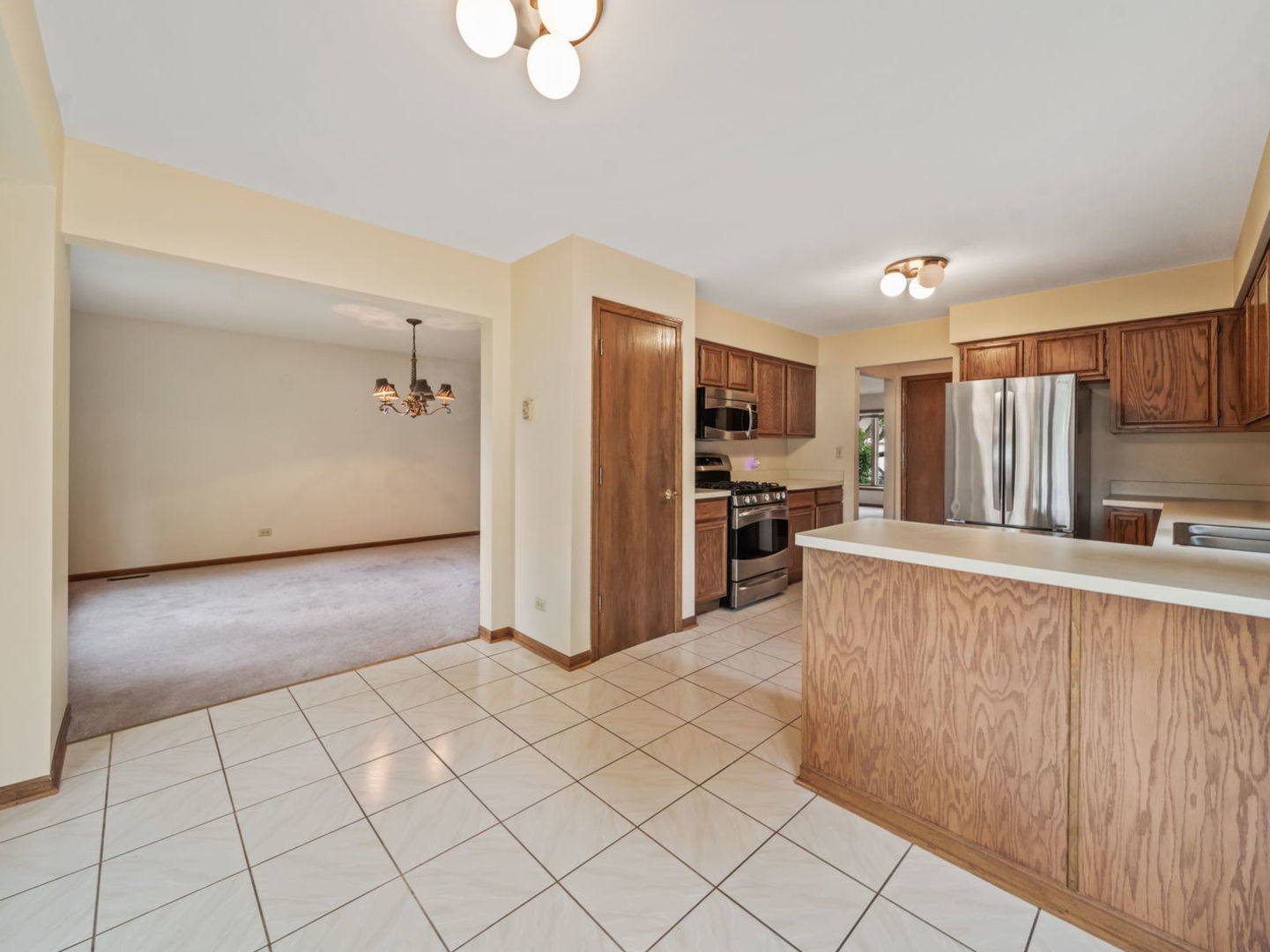 1775 Lakeview Drive A