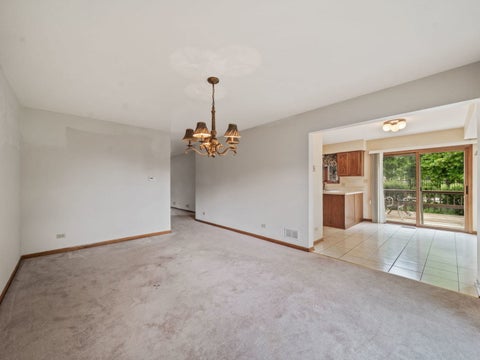 Tiny photo for 1775 Lakeview Drive #A, Wheeling, IL 60090 (MLS # 12595462)