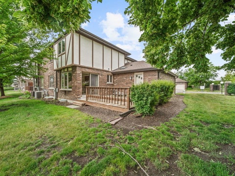 Tiny photo for 1775 Lakeview Drive #A, Wheeling, IL 60090 (MLS # 12595462)