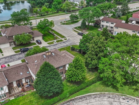 Tiny photo for 1775 Lakeview Drive #A, Wheeling, IL 60090 (MLS # 12595462)