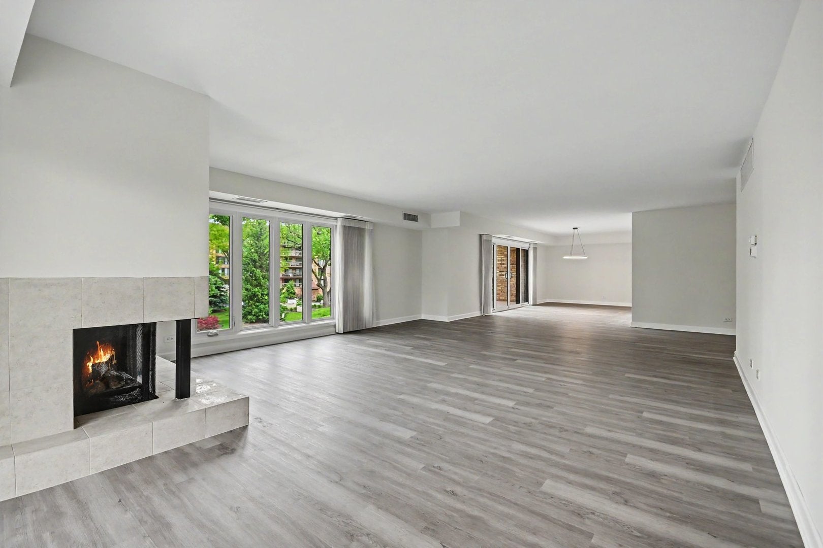 1671 Mission Hills Road 201