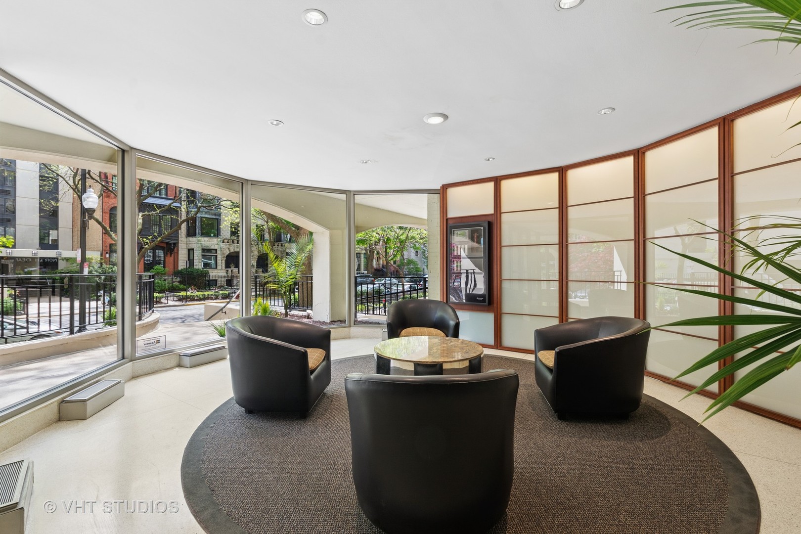 1340 N DEARBORN Street 14BC