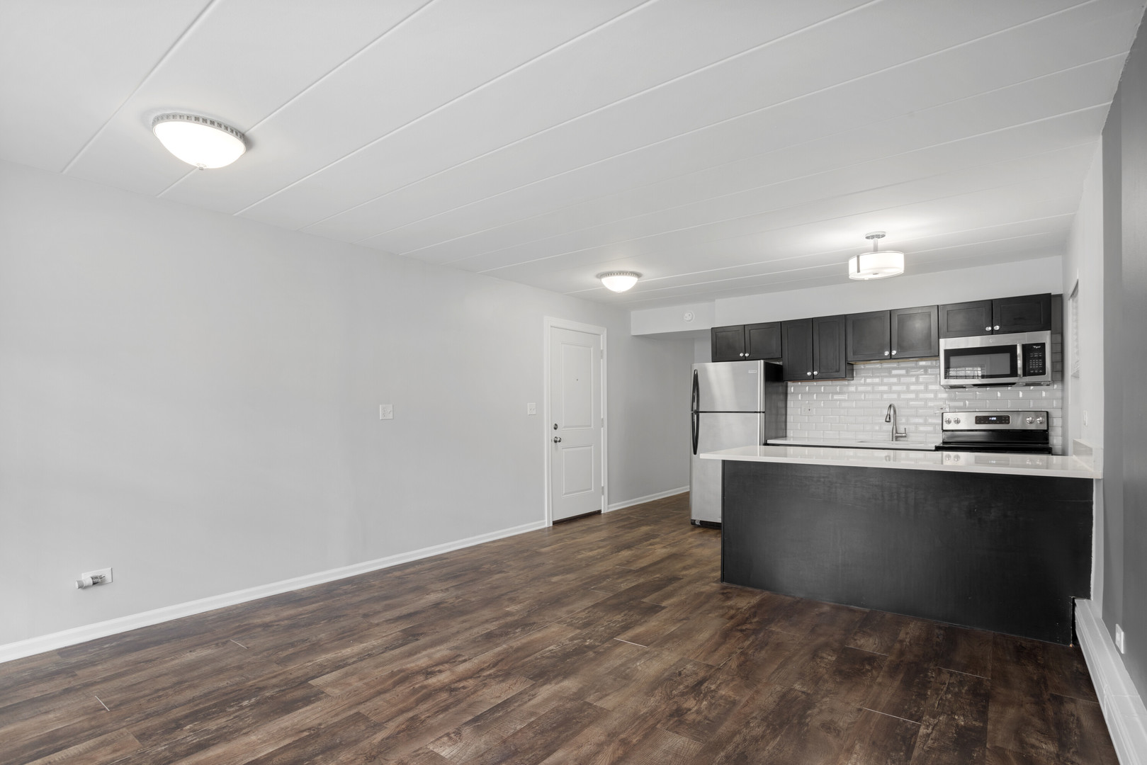 6007 N Kenmore Avenue 101