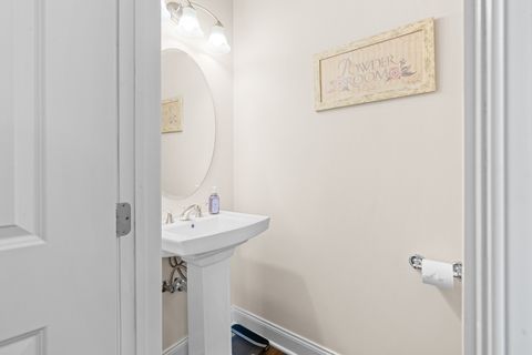 Tiny photo for 1265 Falcon Ridge Drive, Elgin, IL 60124 (MLS # 12608553)