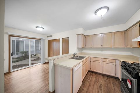 Tiny photo for Mundelein, IL 60060 (MLS # 12596723)