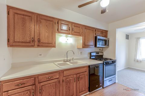 Tiny photo for 3004 Roberts Drive #8, Woodridge, IL 60517 (MLS # 12621341)