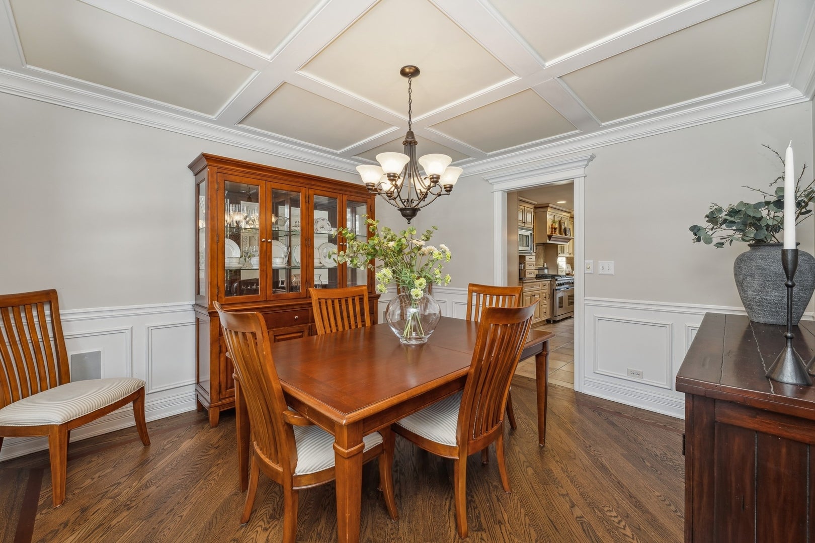 2104 Kenton Lane