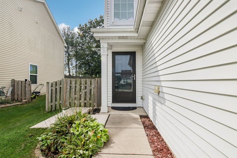 Tiny photo for 2613 Hearthstone Drive, Hampshire, IL 60140 (MLS # 12760543)
