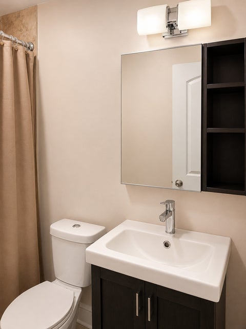 Tiny photo for 3206 W Berwyn Avenue #G, Chicago, IL 60625 (MLS # 12766129)