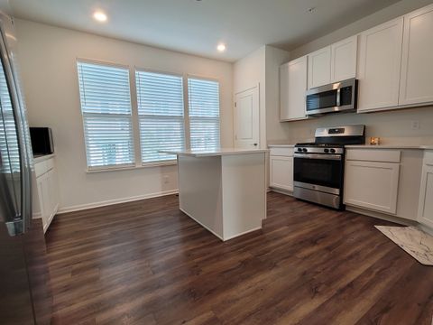 Tiny photo for 1071 Moraine Drive, South Elgin, IL 60177 (MLS # 12488391)