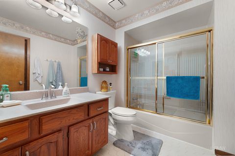 Tiny photo for 1354 W Byron Avenue #D, Addison, IL 60101 (MLS # 12518285)